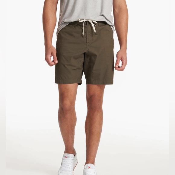 NWT Vuori Ripstop Hiking Shorts Size X-Large Dark Oregano